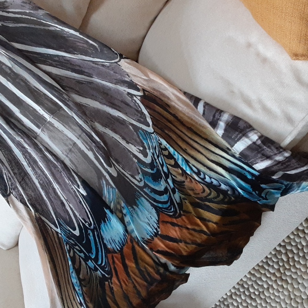 Shawl with arm holes